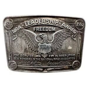 1980s NRA LEADERSHIP AWARD FOR SERVICE‎ IN RECRUITING SILVER METAL BELT BUCKLE